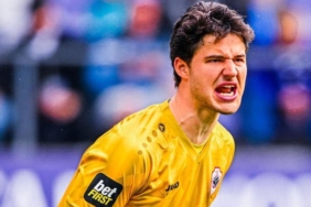 lammenste-dev-kapisma-galatasaray-transfer-masasinda-6lWAgWAQ.jpg