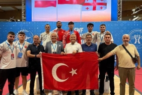 milli-sporculardan-halterde-tarihi-basari-sP7XSWiJ.jpg