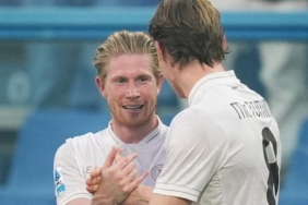 napoli-ve-mctominay-kaldigi-yerden-devam-sassuolu-deplasmaninda-partiye-de-bruyne-de-katildi-HGgNZH1u.jpg