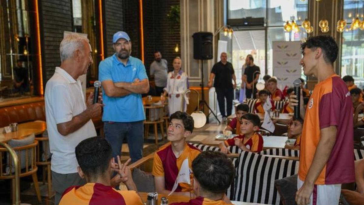 polat-vakfi-galatasaray-nusaybin-spor-okullari-ogrencilerini-istanbulda-agirladi-BVdkhK8G.jpg