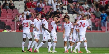 samsunspor-hazirlik-macinda-usl-dunkerqueu-maglup-etti-a1lez8Fc.jpg