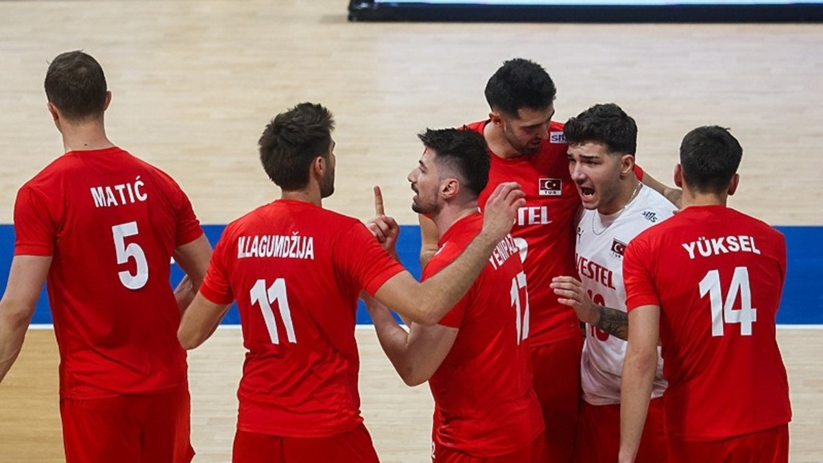 a-milli-erkek-voleybol-takimi-2025-dunya-sampiyonasinda-6-oldu-BCL2fKSt.jpeg