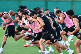 besiktasta-basaksehir-mesaisi-suruyor-NzVh61cr.jpg