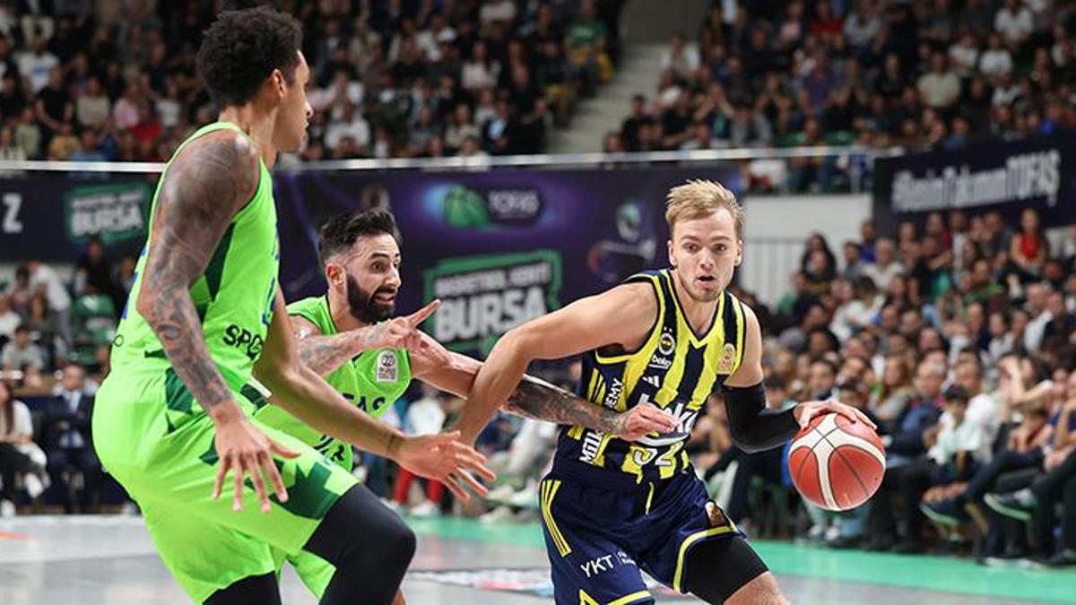 fenerbahceye-arturs-zagarstan-kotu-haber-bcBmRUEA.jpg