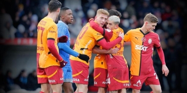 galatasarayda-ikinci-baris-alper-yilmaz-krizi-genc-yildizin-istegini-yonetim-geri-cevirdi-Fd1pIhbb.jpg
