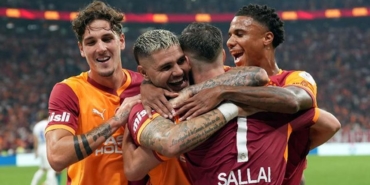 galatasarayda-yildiz-futbolcu-donuyor-Bm7Byze4.jpg