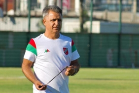 karsiyaka-teknik-direktoru-burhanettin-basatemur-kupada-iddiali-NeTZJQpL.jpg
