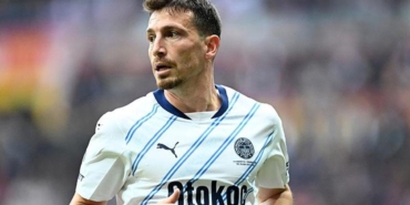 mert-hakan-yandastan-sakatlik-aciklamasi-bu-sakatliktan-donen-1-2-oyuncu-var-pHifk5Ey.jpg