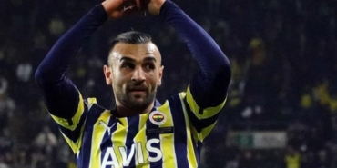 serdar-dursun-resmen-kocaelisporda-tecrubeli-golcuden-1-yillik-imza-lWmhcMcf.jpg