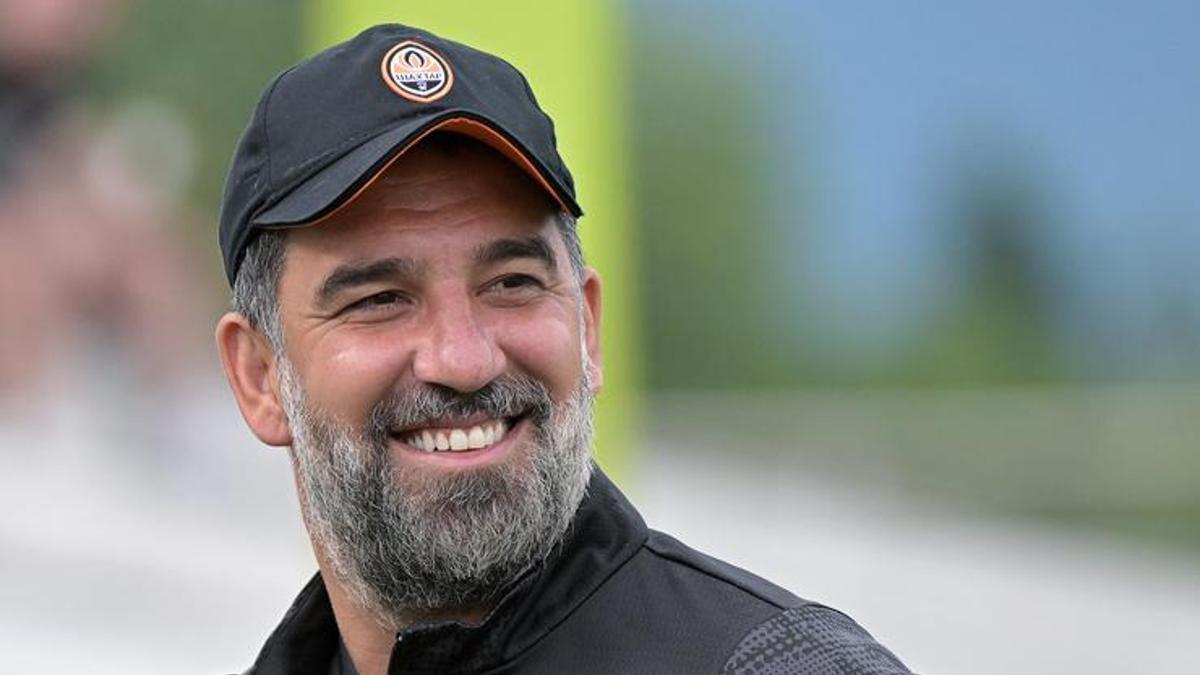 arda-turandan-galatasaray-paylasimi-tarihiyle-kulturuyle-anli-sanli-hXuD66EC.jpg