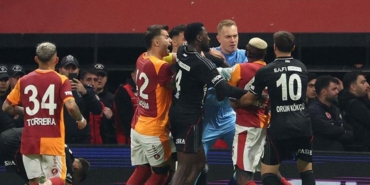 galatasaray-ile-besiktas-11-mac-sonra-berabere-kaldi-ymd5xpCD.jpg